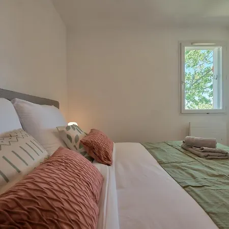 Appartement, Terrasse, Piscine, Parking, Netflix Et Wi-fi Gaillac