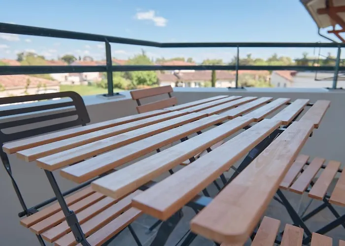 Appartement, Terrasse, Piscine, Parking, Netflix Et Wi-fi Apartman Gaillac
