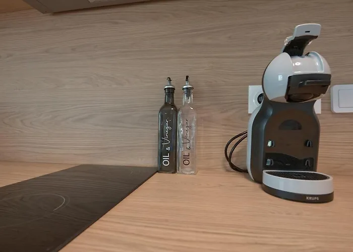 Appartement, Terrasse, Piscine, Parking, Netflix Et Wi-fi *